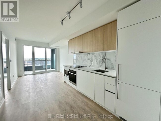 Building Photo - 1100 Sheppard Ave W