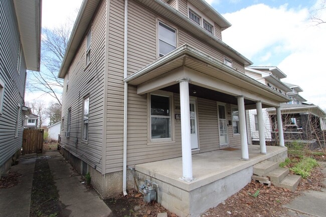 Photo - 202-204 Harrison Street Middletown OH 45042 Apartment