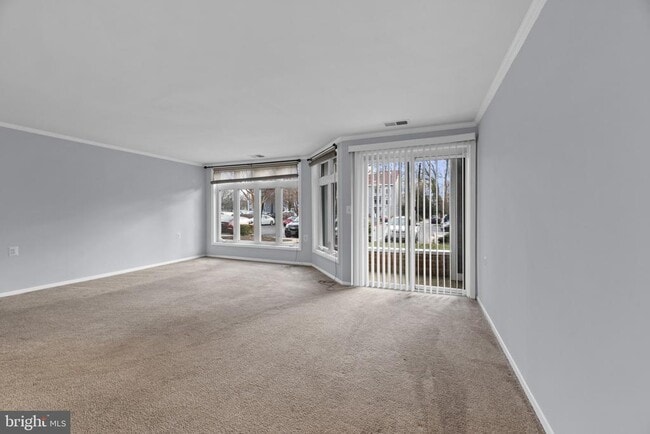 Foto del edificio - 1127 Lake Heron Dr