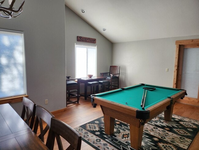 Building Photo - Seasonal Rental - Available through April 30, 2026