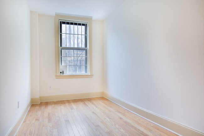 Foto del edificio - 1303 3rd Ave