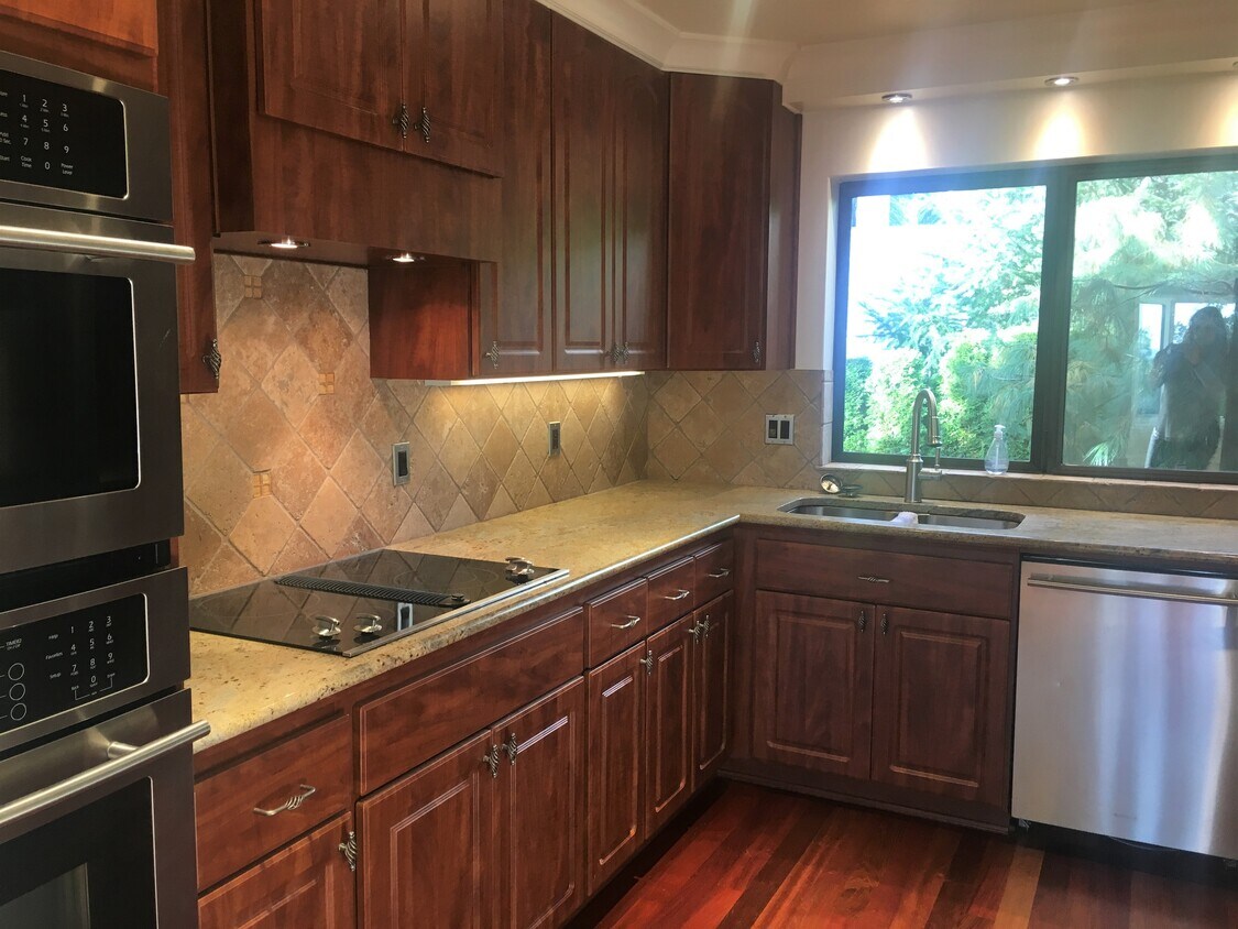 Foto principal - 6540 SW Canyon Ct