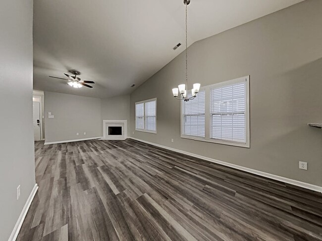 Building Photo - 1531 Oakdale Green Dr