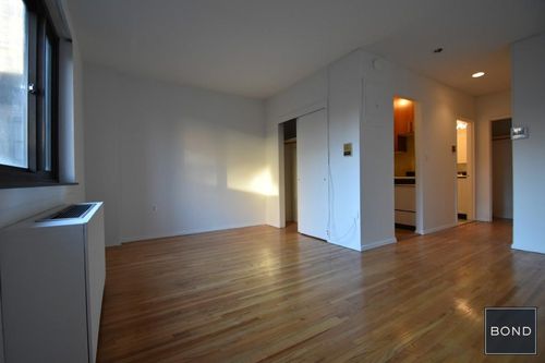 Primary Photo - 207 E 27th St