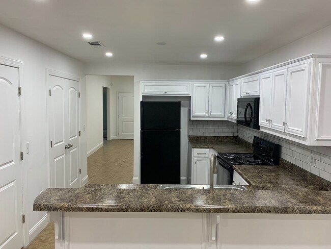 Building Photo - 262/263 - 4121 Mulligan Manor Lane