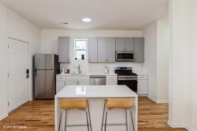 Foto del edificio - 1440 N Washtenaw Ave