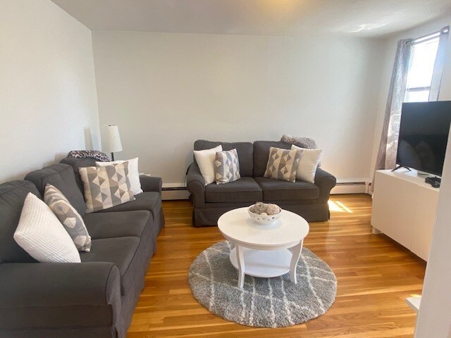 Foto del edificio - 132 Emerson St