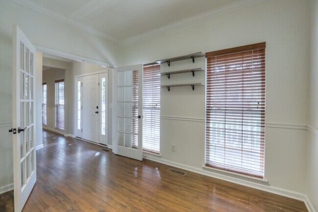 Foto del edificio - 7629 Leveson Way