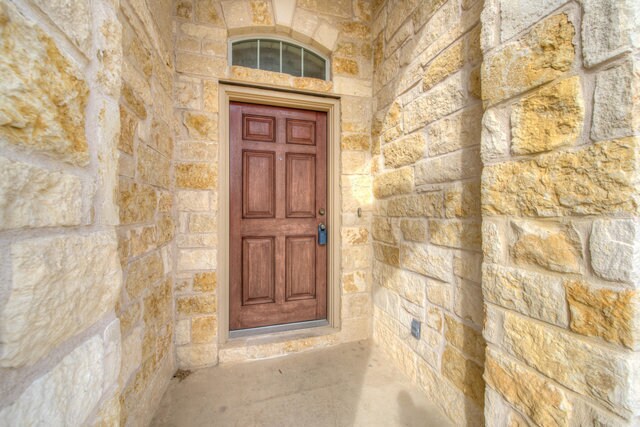 Building Photo - 1808 Shaker Trail