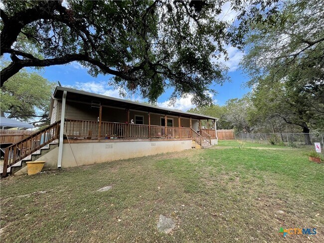 Foto del edificio - 542 Tom Creek Ln