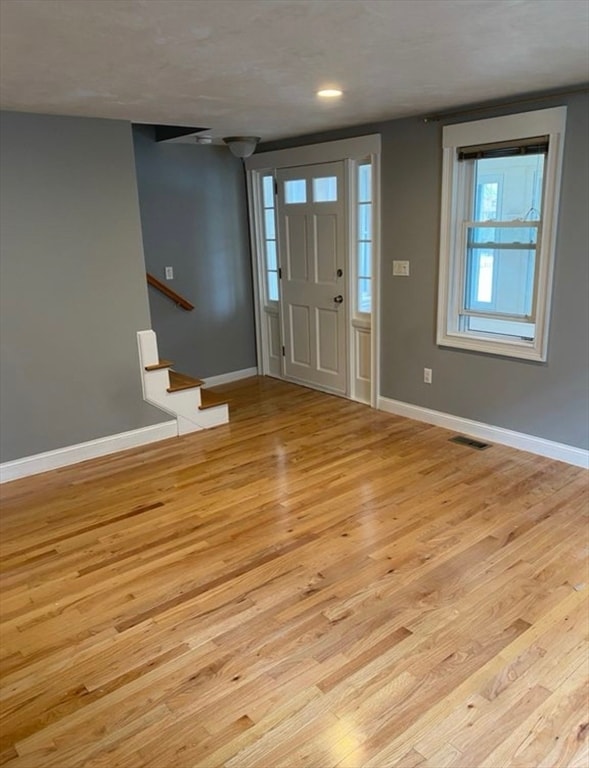 Primary Photo - 65 Pond St