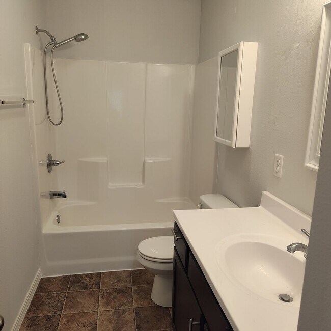 Foto del edificio - House for rent close to the Landing