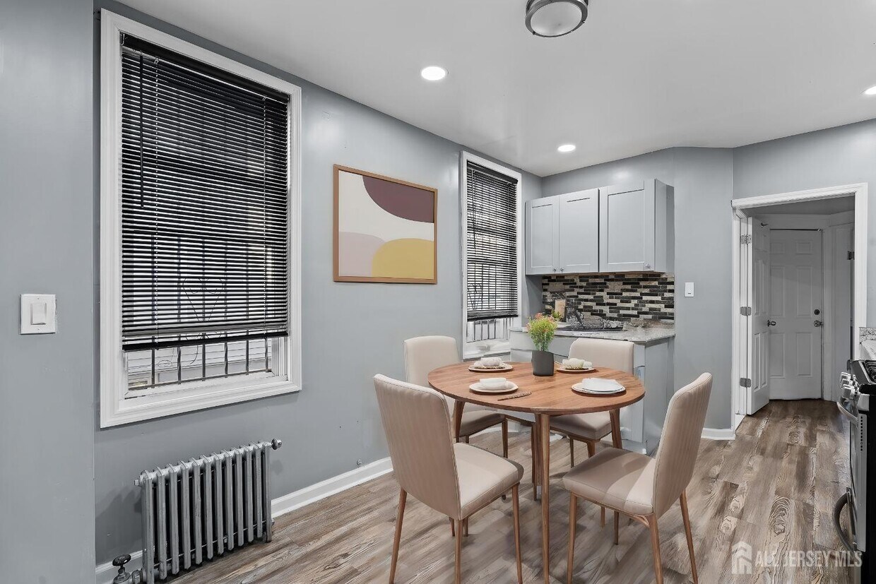 Foto principal - 922 Grove St