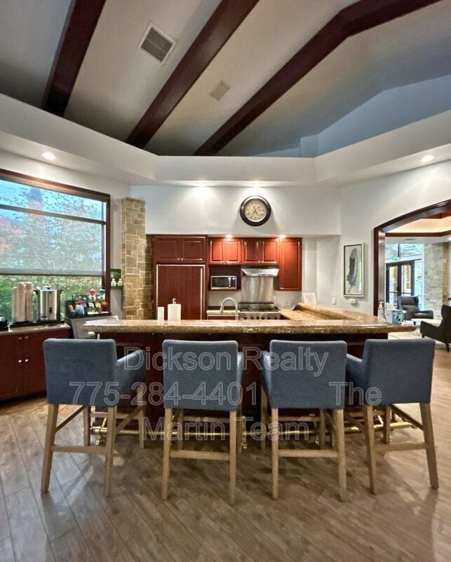 Foto del edificio - 900 S Meadows Pkwy