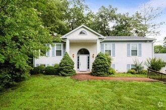 Building Photo - 11821 Sinclair Ln