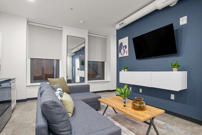 Building Photo - 209 9th St