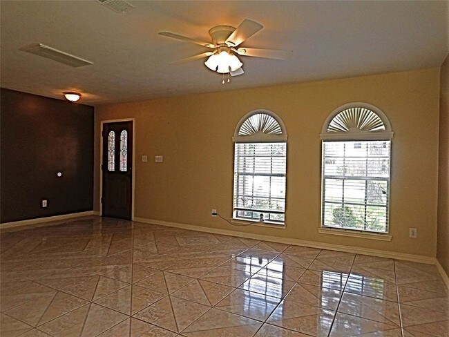 Foto del edificio - 11723 Turtle Lake Dr