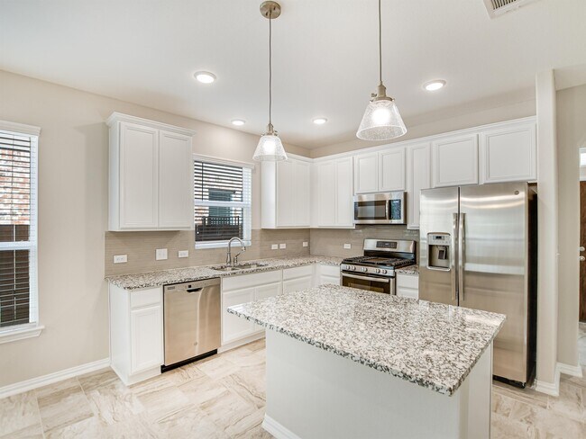 Building Photo - 213 Penna Ln