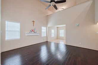 Building Photo - 1810 Emerson Ridge Dr