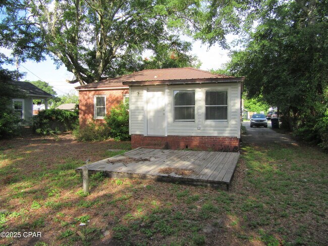 Foto del edificio - 1114 Fairland Ave