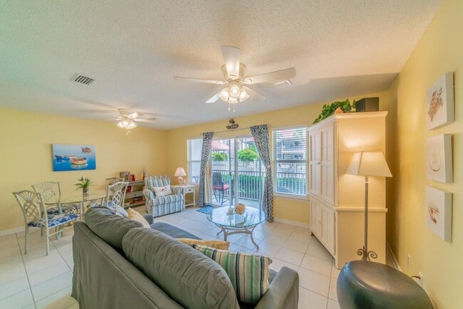 Foto del edificio - 82 Sugar Sand Ln