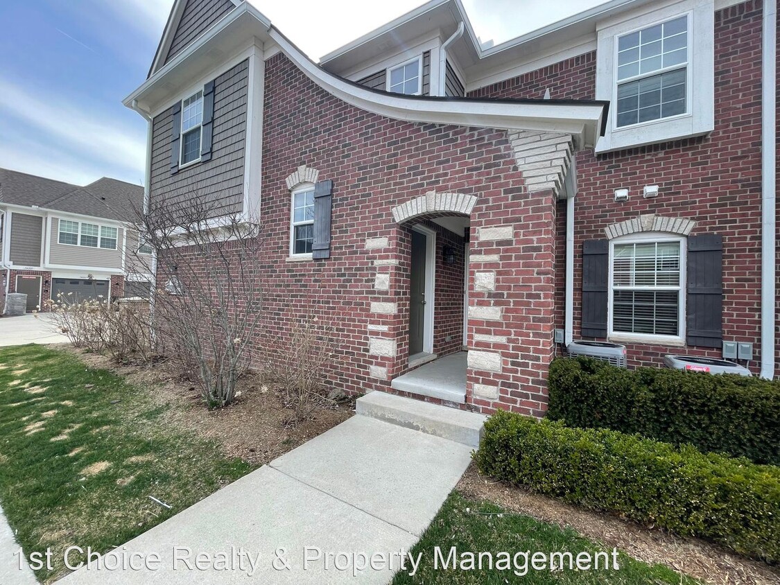 Primary Photo - 3 br, 2 bath House - 54251 Baypointe Build...