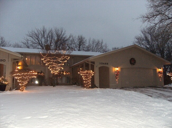 Building Photo - 10488 Colorado Rd