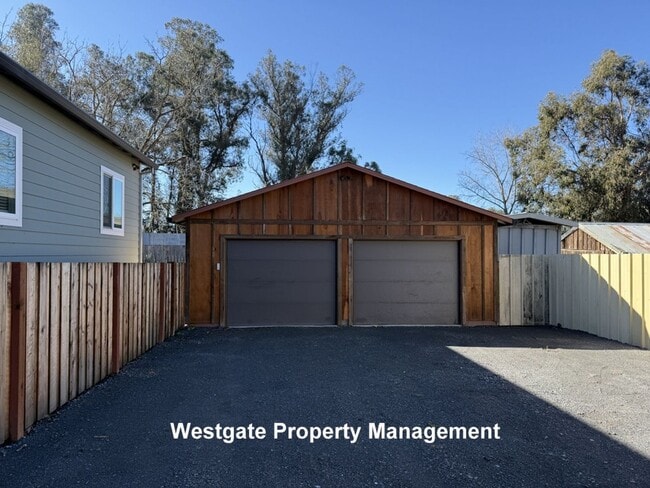 Building Photo - 2249 Bodega Ave