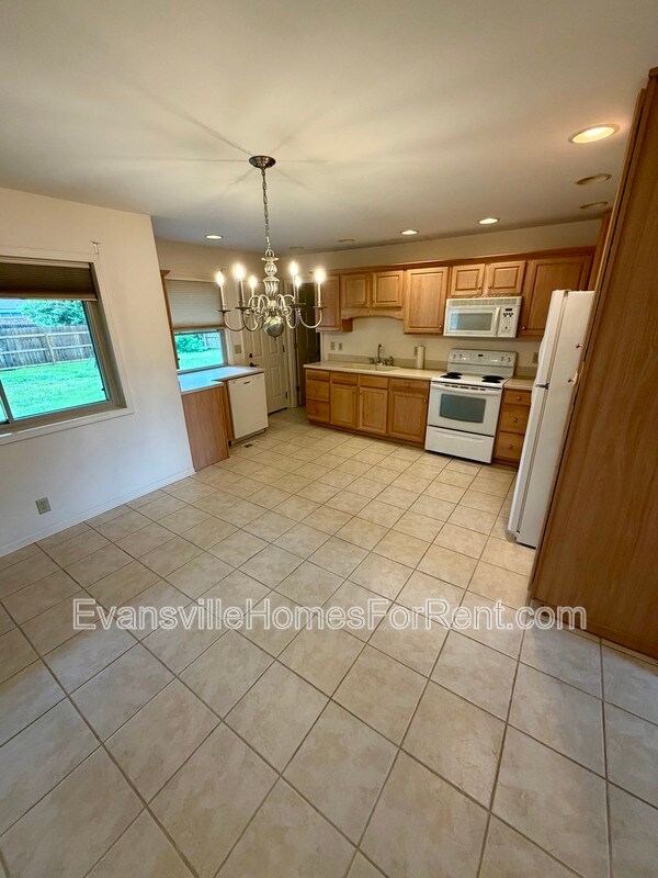 Foto del edificio - 6600 E Oak St