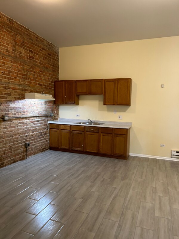 Primary Photo - 709 S McAlister Ave