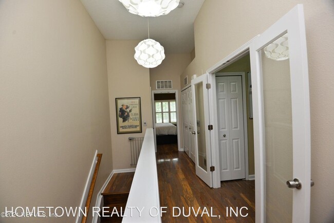 Building Photo - 3 br, 2.5 bath House - 11300 Campfield Circle
