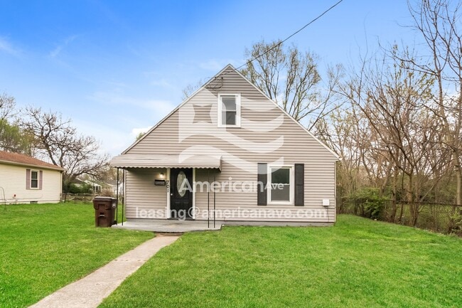 Building Photo - 701 19th Ave
