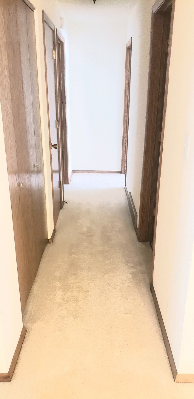 Foto del edificio - 780 Russell Rd