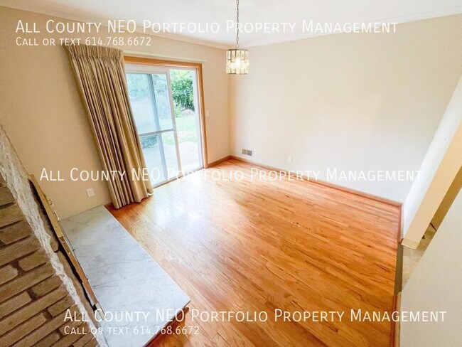 Building Photo - Spacious 3-Bedroom Home in Upper Arlington...