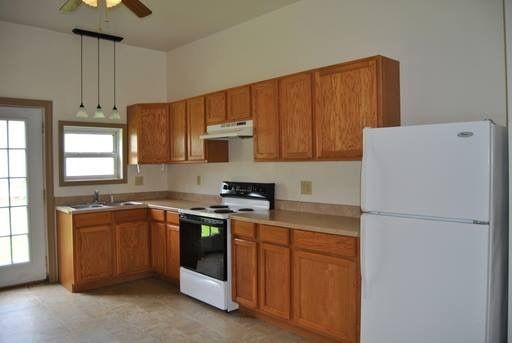 Building Photo - 203 Linden St