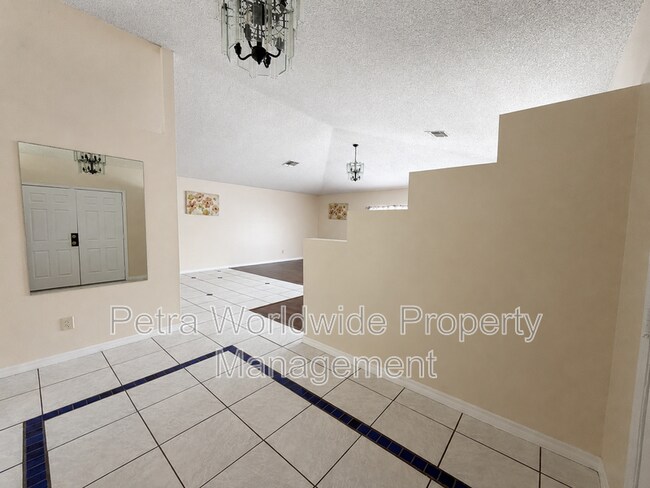 Building Photo - 1074 Universal Rest Pl