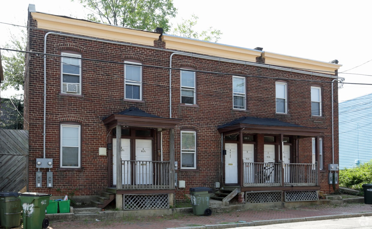 Building Photo - 913-917 Bowe St