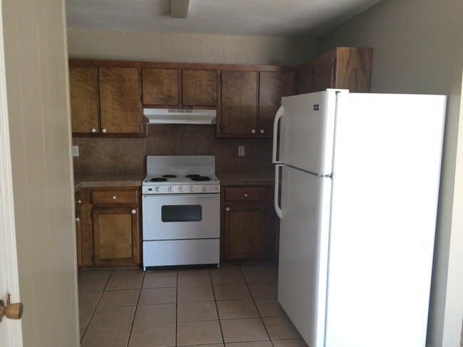 Building Photo - 46106 N Coburn Rd