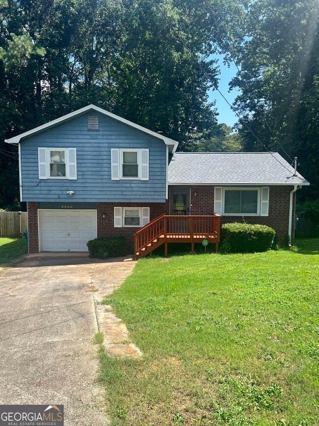 Building Photo - 2060 Kimber Trail