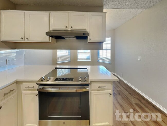 Foto del edificio - 4228 Heath St