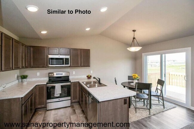Foto del edificio - Charming Hoover Ranch in Bondurant – Move-In Ready for July!