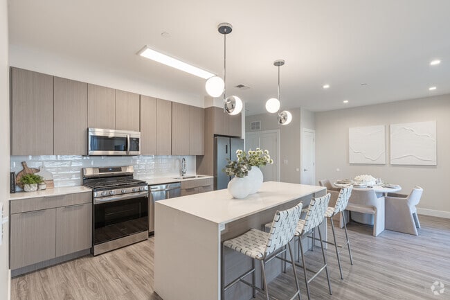 Sapphire 2 BR, 2 BA - 1080SF - Kitchen - The Paragon