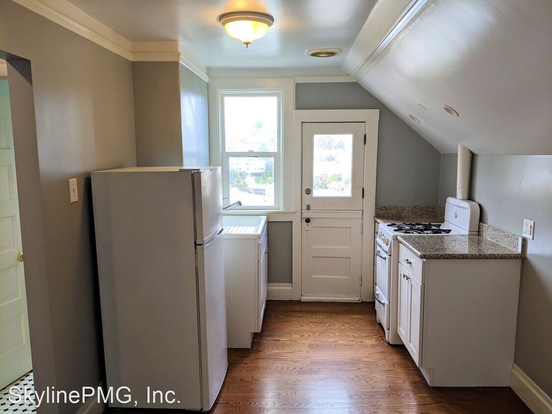 Foto principal - 465-471 Corbett Ave