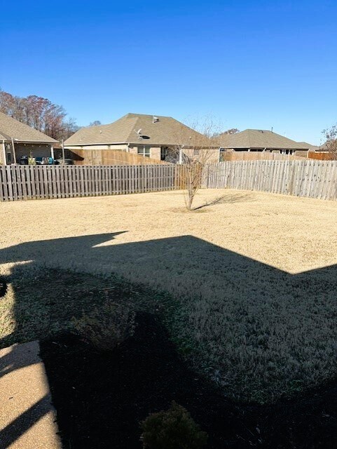 Building Photo - 31 Thornhill Cove