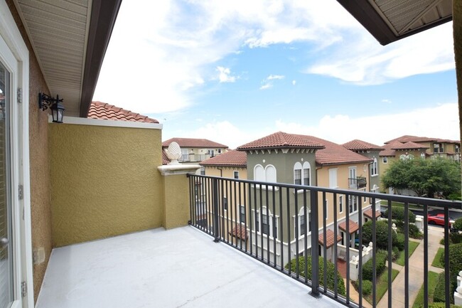 Building Photo - 3720 Messina Dr