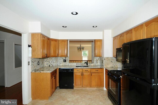 Foto del edificio - 7247 Worsley Way