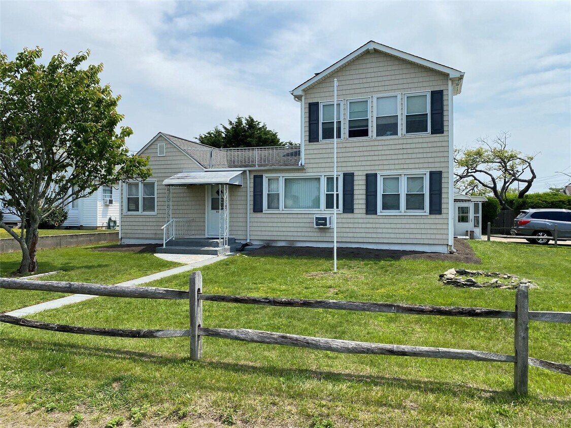 Foto principal - 95 Grandview Dr