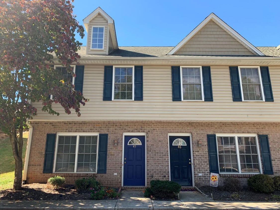 Primary Photo - Indigo Run Townhomes with Wood Laminate Fl...