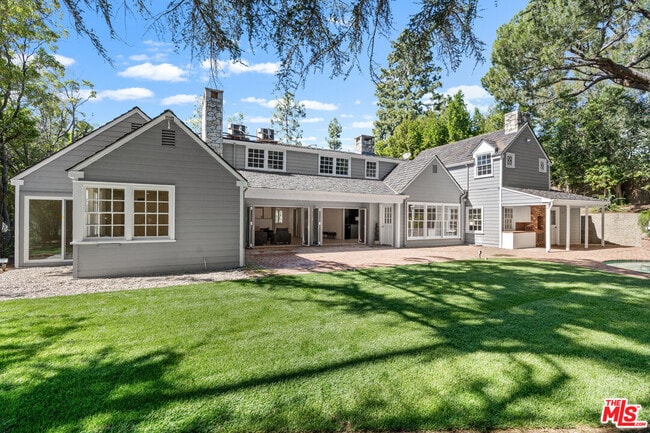 Building Photo - 926 N Alpine Dr