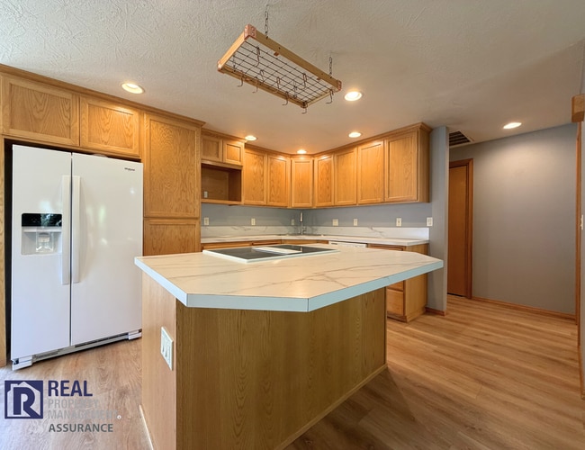 Building Photo - 15027 SW Barcelona Way